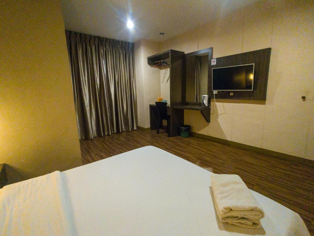 V Hotel Johor Bahru Eksteriør billede