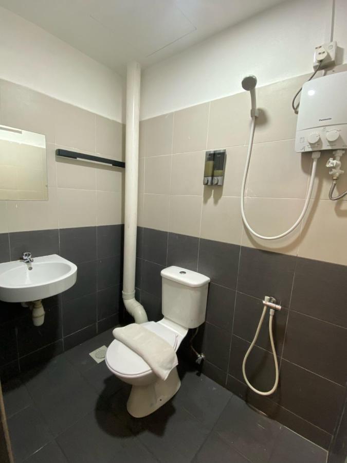 V Hotel Johor Bahru Eksteriør billede