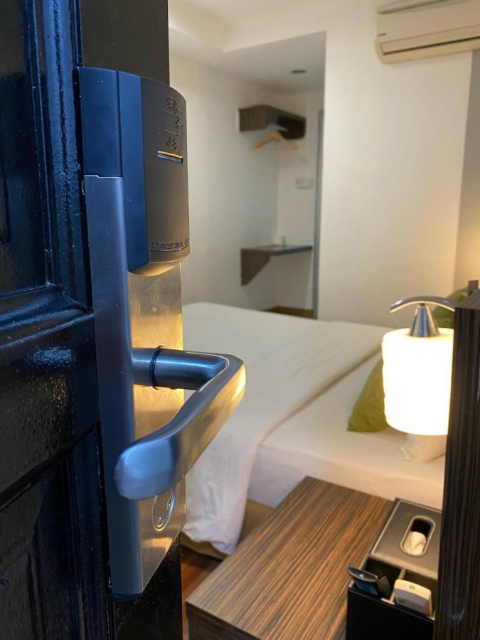 V Hotel Johor Bahru Eksteriør billede